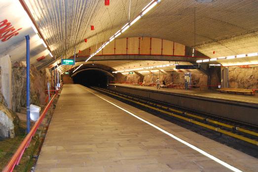 ﻿Romsås T-bane Station