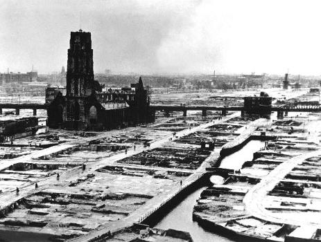 "The German ultimatum ordering the Dutch commander of Rotterdam to cease fire was delivered to him at 10:30h on 14 May 1940. At 13:22h, German bombers set the whole inner city of Rotterdam ablaze, killing 814 of its inhabitants." The photo was taken after the removal of all debris