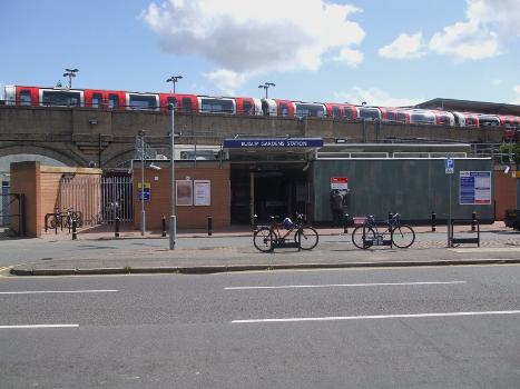 Ruislip Gardens tube station