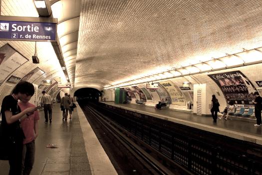 Paris Metro Saint-Placide station