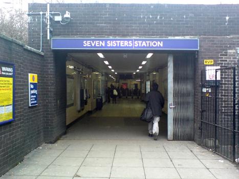 Seven Sisters station north of London
