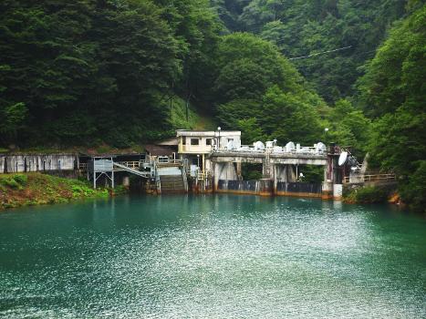 Barrage de Shirasuna