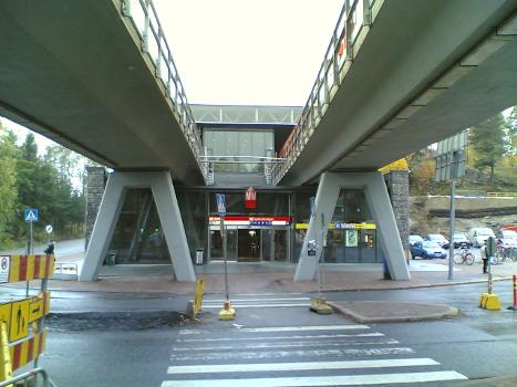 Siilitie Metro Station