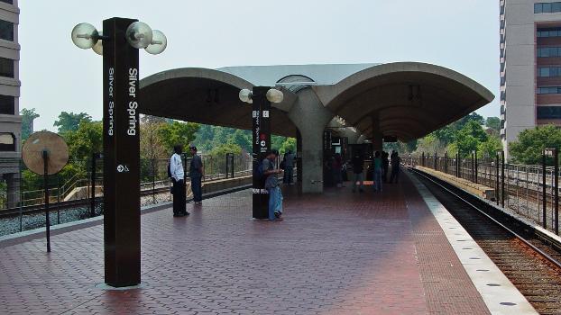 Silver Spring station, facing the outbound direction