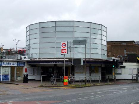 South Ruislip station, served by both London Underground and Chiltern Railways
