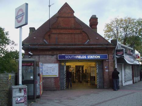 Southfields tube station building