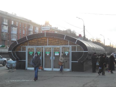 Metrobahnhof Besymyanka