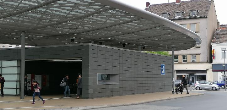 U-Bahnhof Herne Bahnhof, Zugang am Konrad-Adenauer-Platz