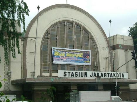Bahnhof Jakarta Kota