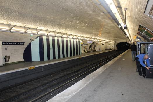 Station de métro Javel - André Citroën