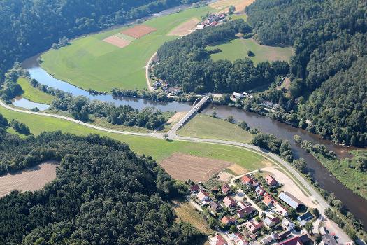 Stefling am Fluss Regen, Überfuhr und Weißenhof (oberer Bildrand), Stadt Nittenau, Landkreis Schwandorf, Oberpfalz, Bayern