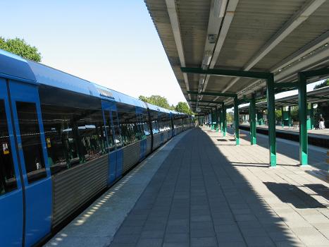Station de métro Åkeshov