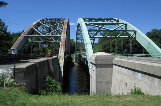 Chesterfield-Brattlebro Bridges : The Justice Harlan Fiske Stone Bridge for pedestrians and bicycles (left) and the United Stated Navy Seabees Bridge for cars and trucks (right) as seen from Chesterfield, New Hampshire, looking west