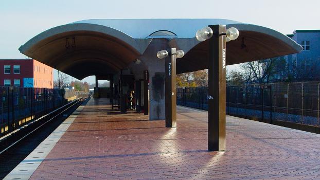 Takoma station as viewed from the outbound end of the platform, facing the canopy