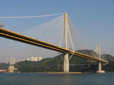 Ting-Kau-Brücke