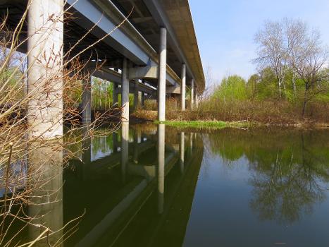 Podolskyi-Metrobrücke