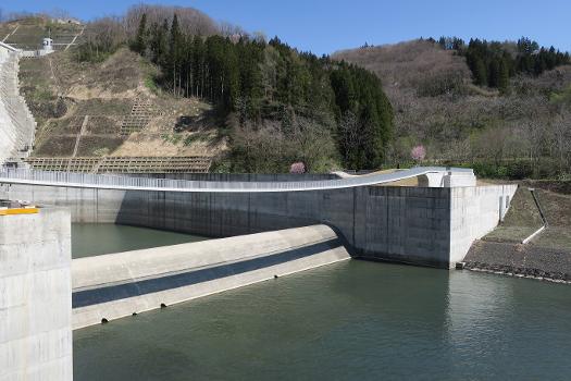 Passerelle du barrage de Tsugaru