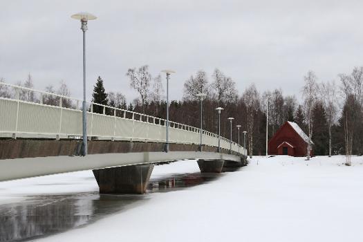 The Turkansaari bridge in Oulu.