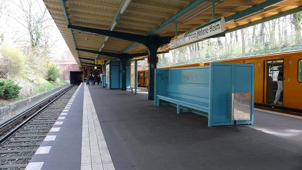 Station Oskar-Helene-Heim