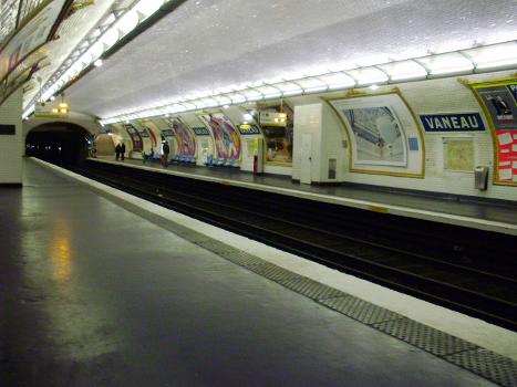 Quais de la station Vaneau du métro de Paris