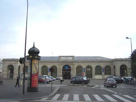 Gare de Versailles-Rive-Droite