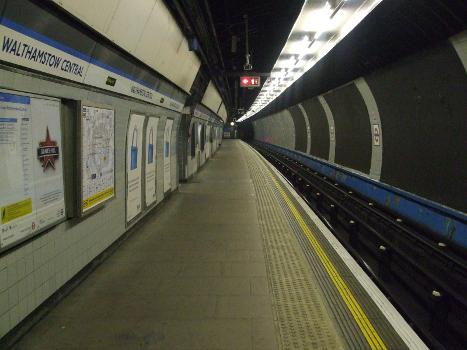 North Victoria line platform at Walthamstow Central station looking south