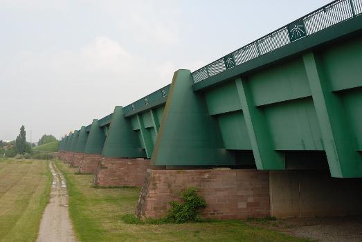 Zweite Kanalbrücke über die Weser in Minden