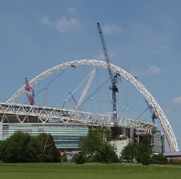 Wembley Stadium Arch under construction:View from Sherrans Farm open space, a quarter mile south-east of the stadium