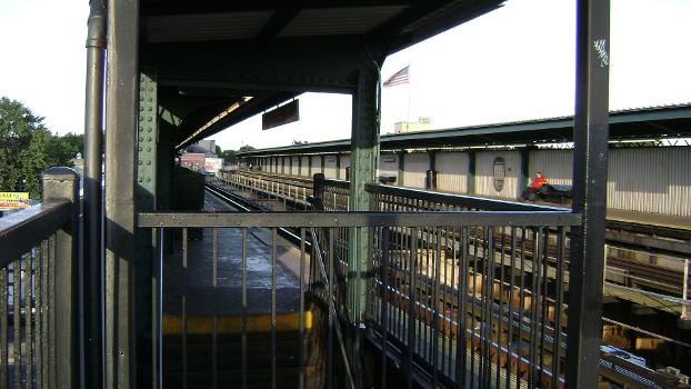 Woodhaven Boulevard-Jamaica Avenue subway station in Richmond Hill, Queens