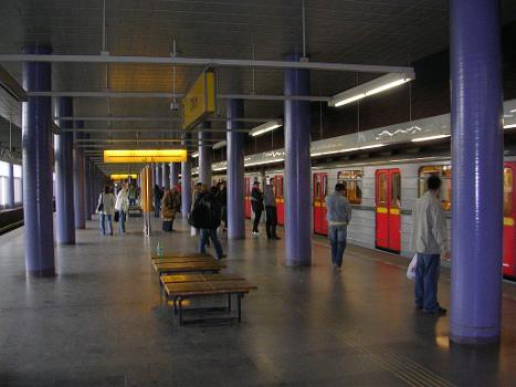 Metrobahnhof Zlicín