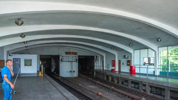 Metrobahnhof Dnipro