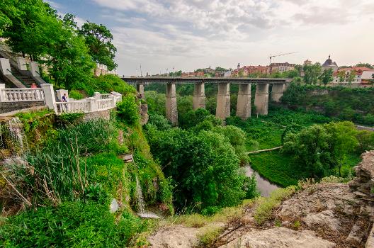 Nowoplanivsky-Brücke