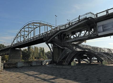 Shevchenko Park Footbridge