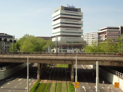Akragon - Agniesebuurt - Rotterdam - View of the building from the luchtsingel in the south