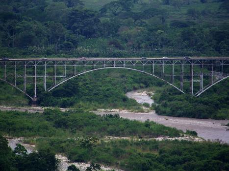 Pont sur le Rio Chama