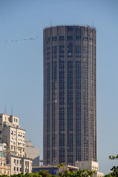 Edifício Santos Dumont as seen from Praça Paris, Rio de Janeiro