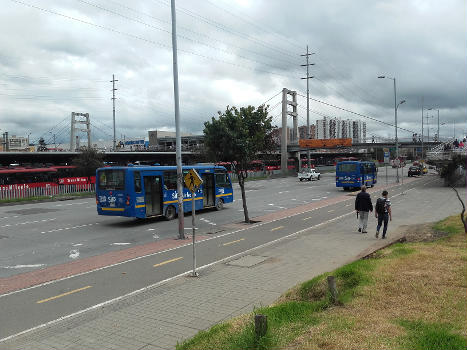 Puente peatonal Portal Norte