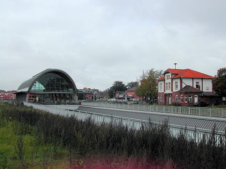 The new and old station in Kaltenkirchen
