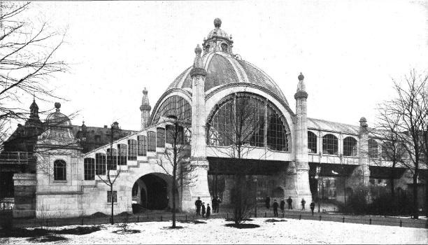 The station Nollendorfplatz in Berlin-Schöneberg shortly after construction was completed (1903)