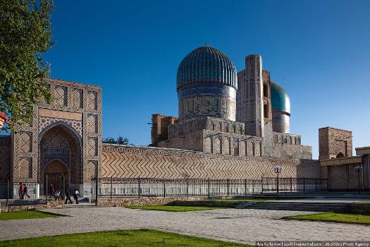 Bibi Khanym Mosque in Samarkand (Uzbekistan)