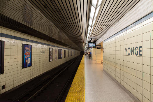 Yonge Platform on Line 1