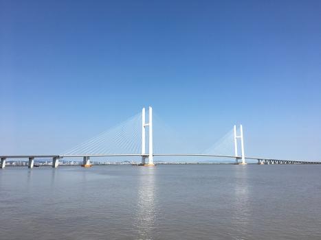 Nouveau pont sur le Yalu