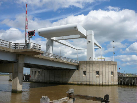 Breydon Lifting Bridge, Great Yarmouth 