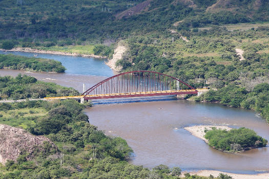 Puente Paso del Colegio