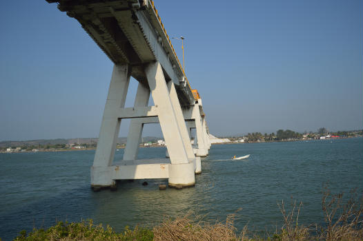 Pont d'Alvarado