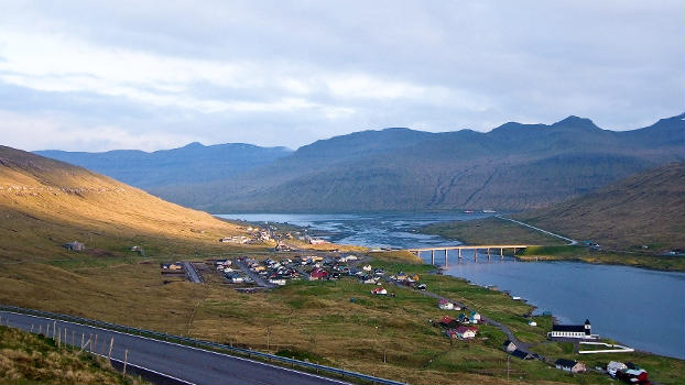 The only bridge over the Atlantic Ocean, as it is called. It connects Streymoy with Eysturoy.