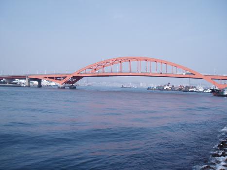 Busan Bridge in Busan Nam Harbor