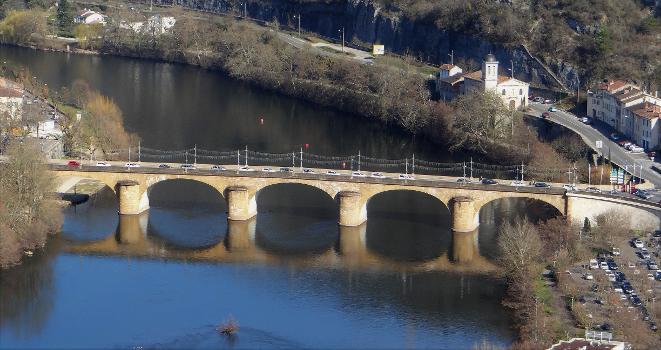 Cahors - Le pont Louis-Philippe et l'église Notre-Dame du faubourg Saint-Georges vus de la Croix de Magne
