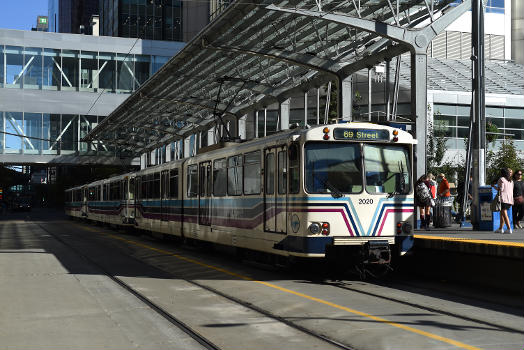 8 Street SW CTrain Station