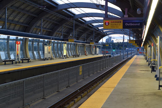 Sunalta CTrain Station